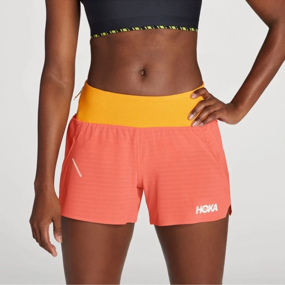 NWT Women’s hoka glide shorts 4”